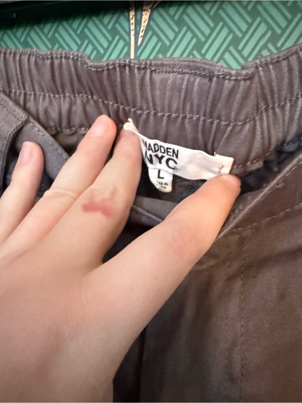 Wide-Leg Cargo Pants - Gray - Picture 3 of 4
